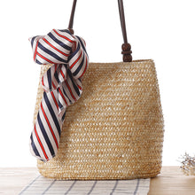 One shoulder straw bag